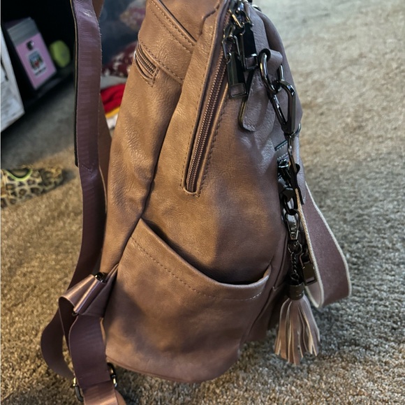 Purple backpack - Picture 5 of 6